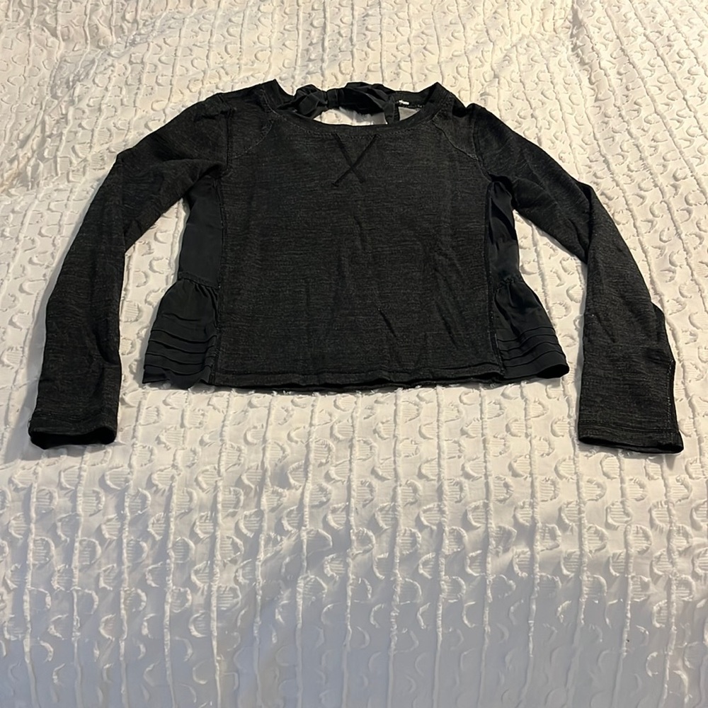 Lululemon Heather Charcoal/Black Cropped Sweatshirt Woth Keyhole Tie Back
